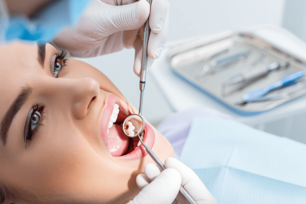 Пломбирование зуба